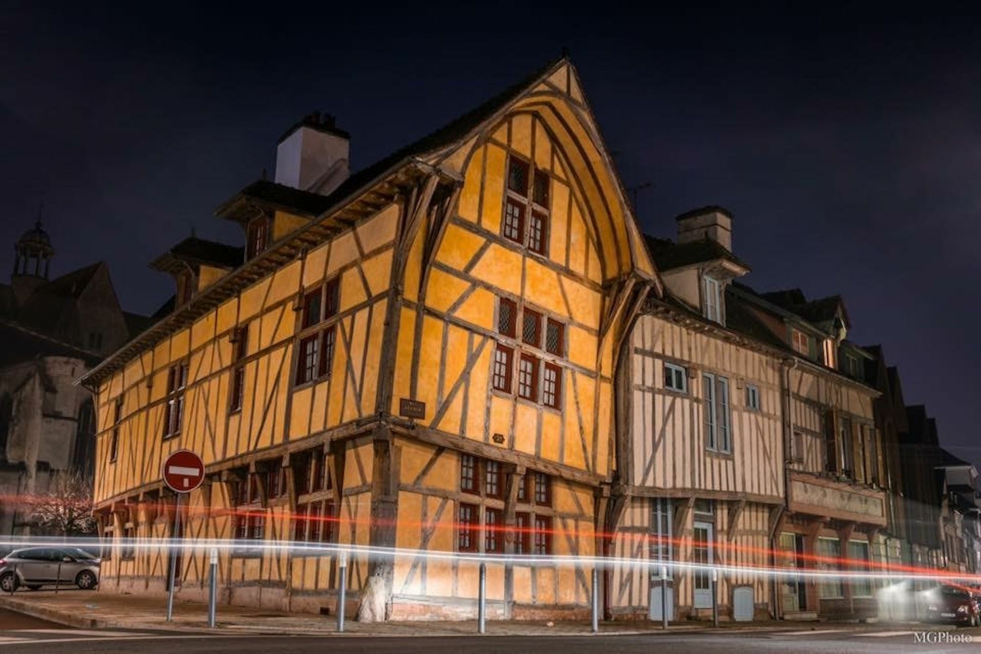 Logis Hôtel du Cirque Troyes centre historique Exterior foto